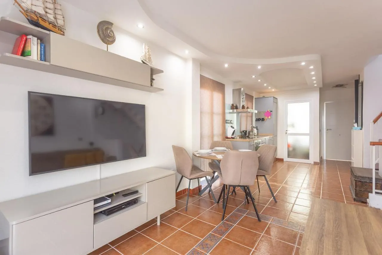 Appartement Aqua Vista 2 Bed Penthouse With Great Views à Callao Salvaje
